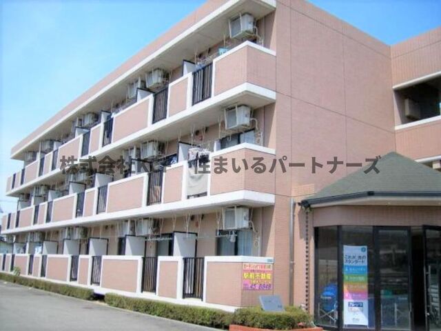 ガーデンハイツ朝妻の外観