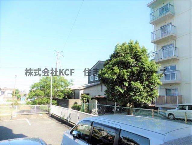 拡大写真:フェニックス久留米 4階406の駐車スペースもあります