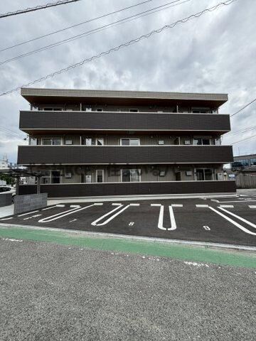 D-ROOM+西町の外観