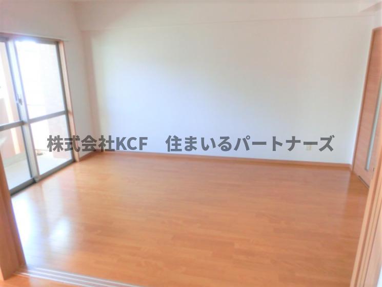 拡大写真:サンシャイン 4階402の寝室