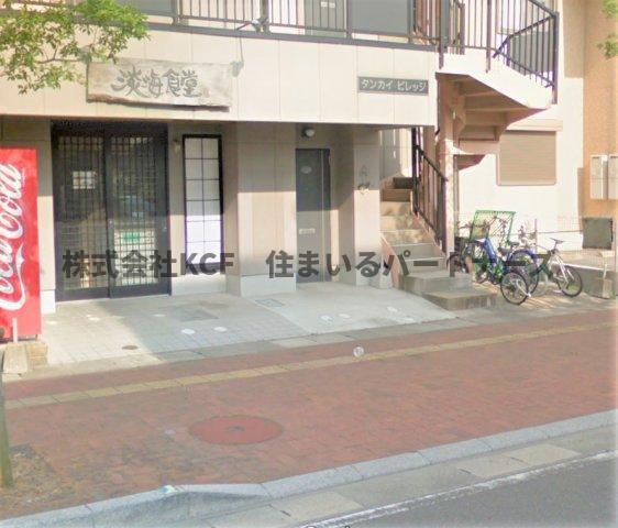 拡大写真:あきんどビル 3階302のエントランス