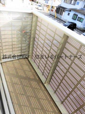拡大写真:ニューライフつぶく5 1階102の落ち着いた時間を過ごせるバルコニーです