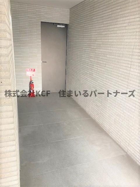 拡大写真:アドラシオン 2階201のロビー