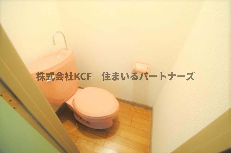 拡大写真:モンシェリ 3階301のコンパクトで使いやすいトイレです