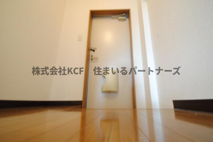 拡大写真:サンロードスI 1階Aのきれいな玄関です