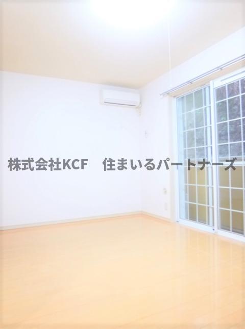 拡大写真:リブレア御井町 2階203のスタンダードな洋室です