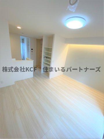 拡大写真：Fontaine和賀 1階101のゆったり過ごせるリビングです
