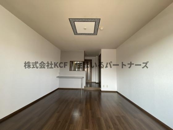 拡大写真:ヴェルデ 2階202の居間です