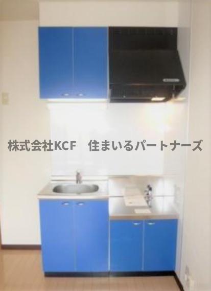 拡大写真:オリーヴァ花畑 2階202のお料理しやすいキッチンです