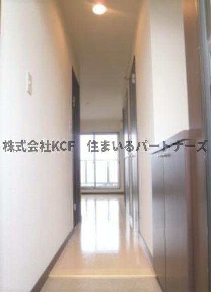 拡大写真:オリーヴァ花畑 2階202の玄関です