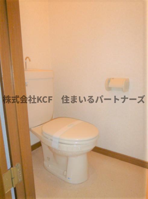 拡大写真:RA長門石 2階201のトイレです