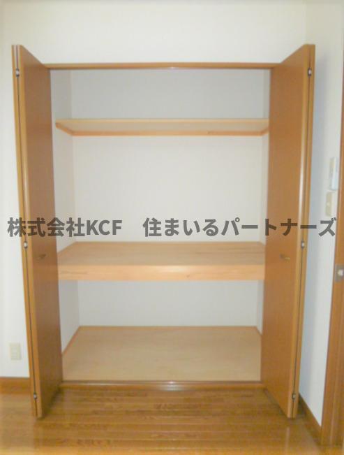 拡大写真:RA長門石 2階201の収納があります