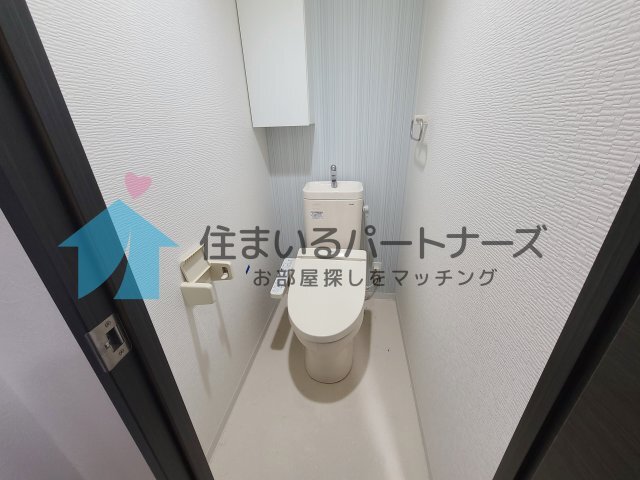 拡大写真:カサグランデ本町 7階702のシンプルで使いやすいトイレです