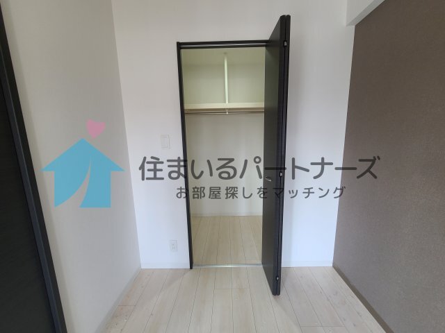 拡大写真:カサグランデ本町 7階702の収納豊富です