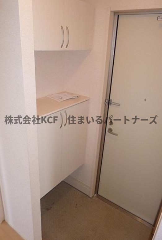 拡大写真:グレースガーデン 1階101の落ち着いた玄関です