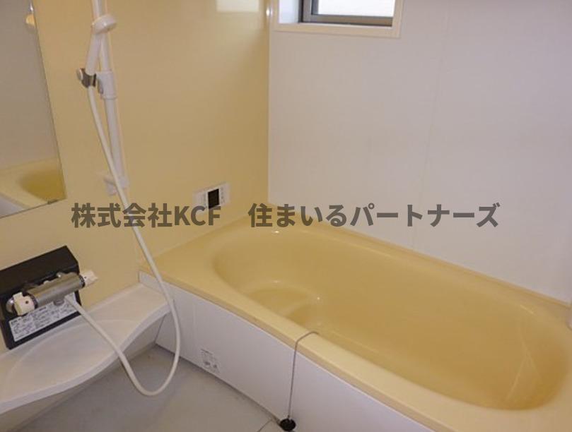 拡大写真:グレースガーデン 1階101のコンパクトで使いやすいお風呂です