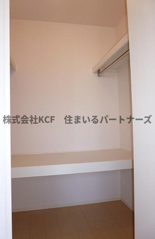 拡大写真:グレースガーデン 1階101の専用の収納スペースです