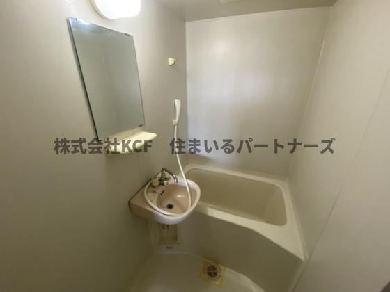 拡大写真:ヴェルデ 2階207のお風呂です