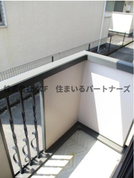 拡大写真:グランシャリオ宮の陣 1階102のバルコニーがあります