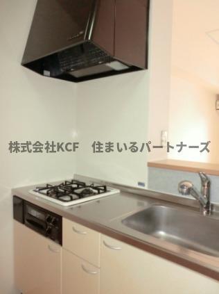 拡大写真:グランシャリオ宮の陣 1階102のきれいなキッチンです