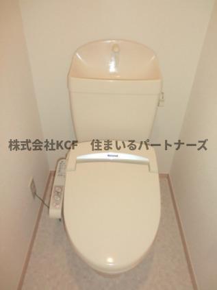 拡大写真:グランシャリオ宮の陣 1階102のトイレもきれいです