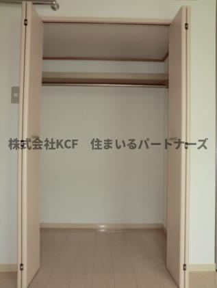 拡大写真:グランシャリオ宮の陣 1階102の小物を収納するのに便利です