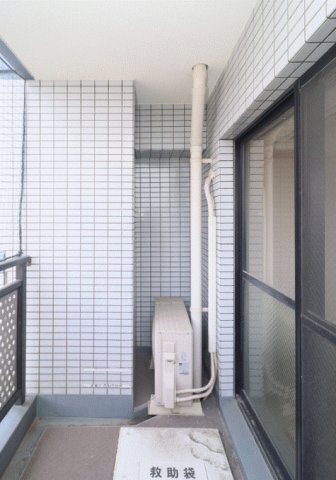 拡大写真:ダイナコート久留米駅前 12階1203のバルコニー