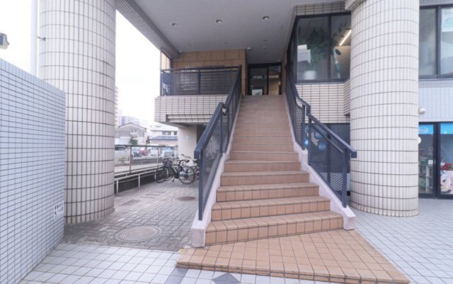 拡大写真:ダイナコート久留米駅前 11階1101のエントランス