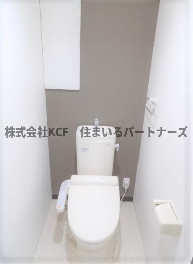 拡大写真:グランドシャトー花畑T・S 5階505のゆったりとした空間のトイレです