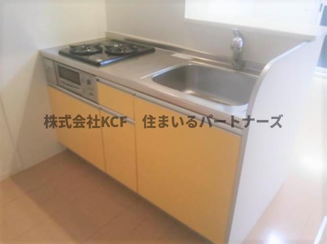 拡大写真:セジュール・ペルル 2階202のキッチンでお料理をお楽しみください