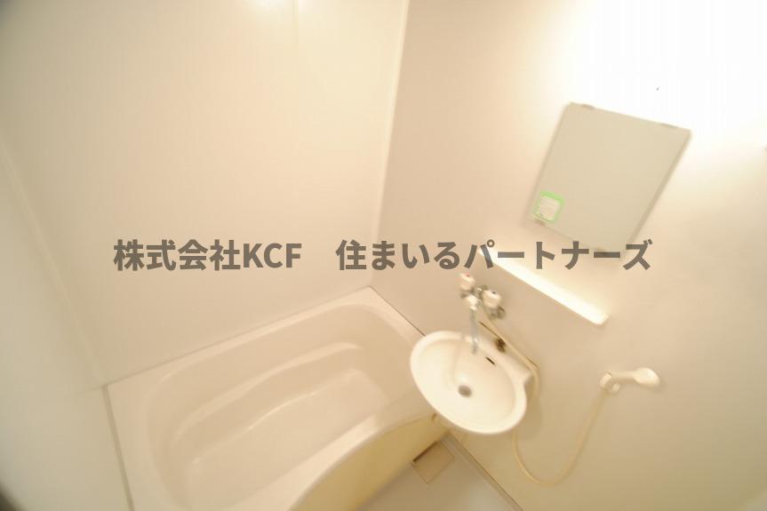 拡大写真:メゾン岩橋 3階302のお風呂です