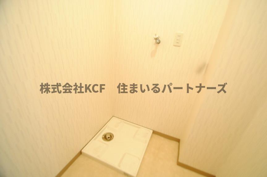 拡大写真:メゾン岩橋 3階302の脱衣スペースもあります