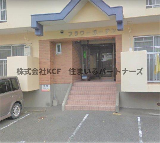 拡大写真:フラワーガーデン 2階205の清潔なエントランスです