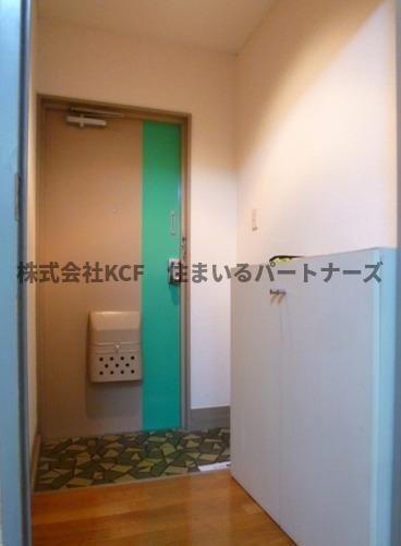 拡大写真:ワンバイワン 1階102の玄関です