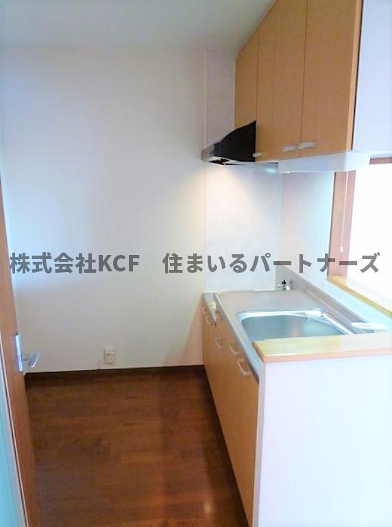 拡大写真:ブランドルフ 4階407のキッチンです