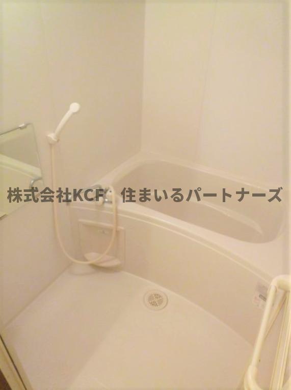 拡大写真:ブランドルフ 4階407の日々の暮らしに欠かせないお風呂です
