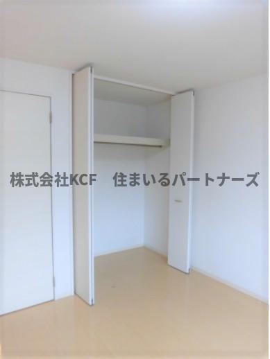 拡大写真:カトルセ 2階205のこまごまとしたものを収納できそうですね