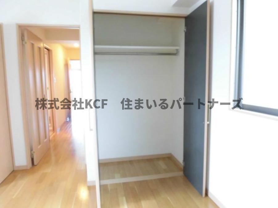 拡大写真:カドル 2階211の収納豊富です