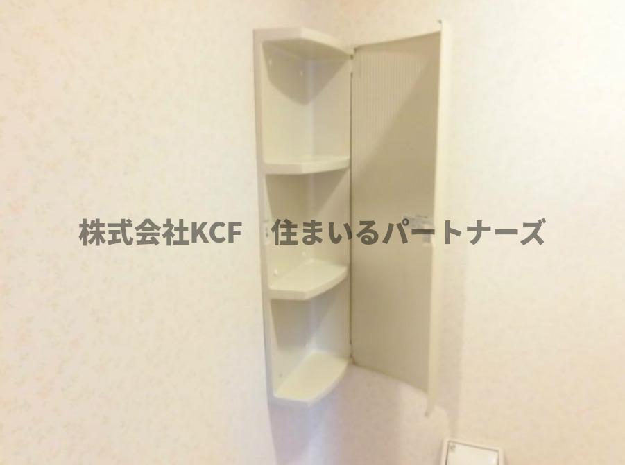 拡大写真:カドル 2階211の収納があります