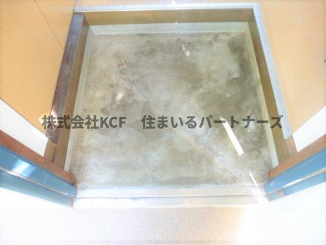 拡大写真:フェニックス久留米 4階406のきれいな玄関です