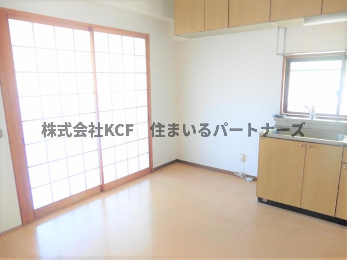 拡大写真:フェニックス久留米 4階406のゆったりとした居間です