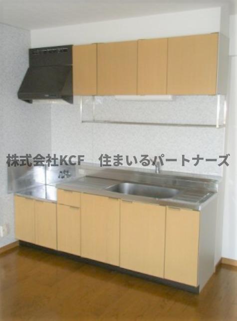 拡大写真:コンフォーレ 2階203のお料理しやすいキッチンです