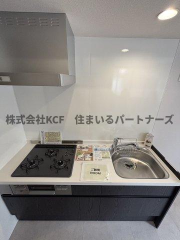 拡大写真:D-ROOM+西町 1階102のきれいなキッチンです