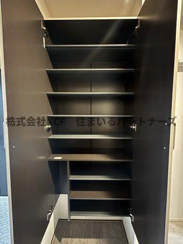 拡大写真:D-ROOM+西町 2階203の収納のためのスペースです
