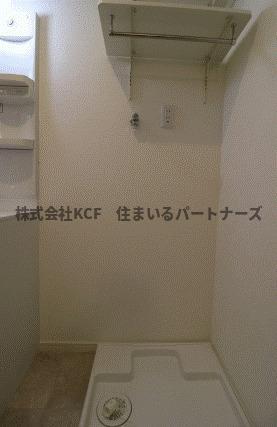 拡大写真:Leaf津福駅南 3階302の洗面所