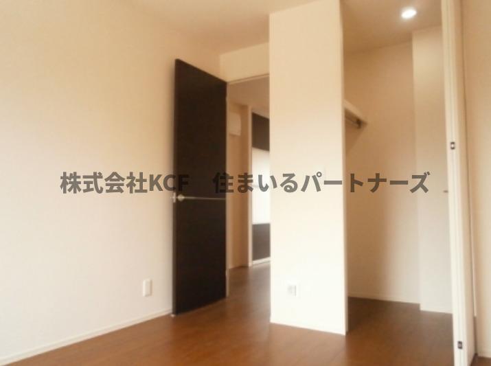 拡大写真：シュトラール 1階101の居間