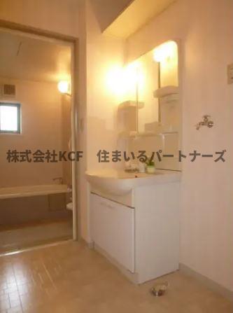 拡大写真：グリーンパーク大善寺Ⅱ 2階202の独立洗面台
