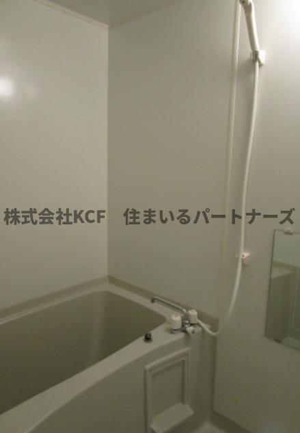 拡大写真:ソレイユ・ルヴァン 1階106の日々の疲れを癒すお風呂付です