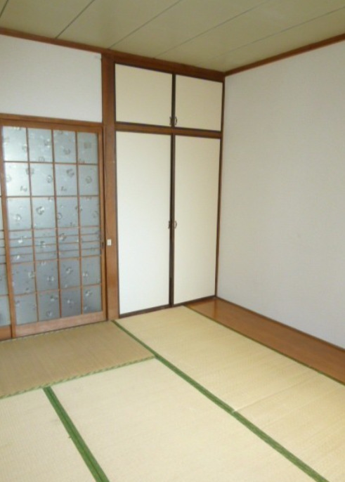 拡大写真:リトルハイツ 1階102の内装です