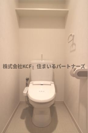 拡大写真:ケープラス 4階401の清潔感のあるトイレです
